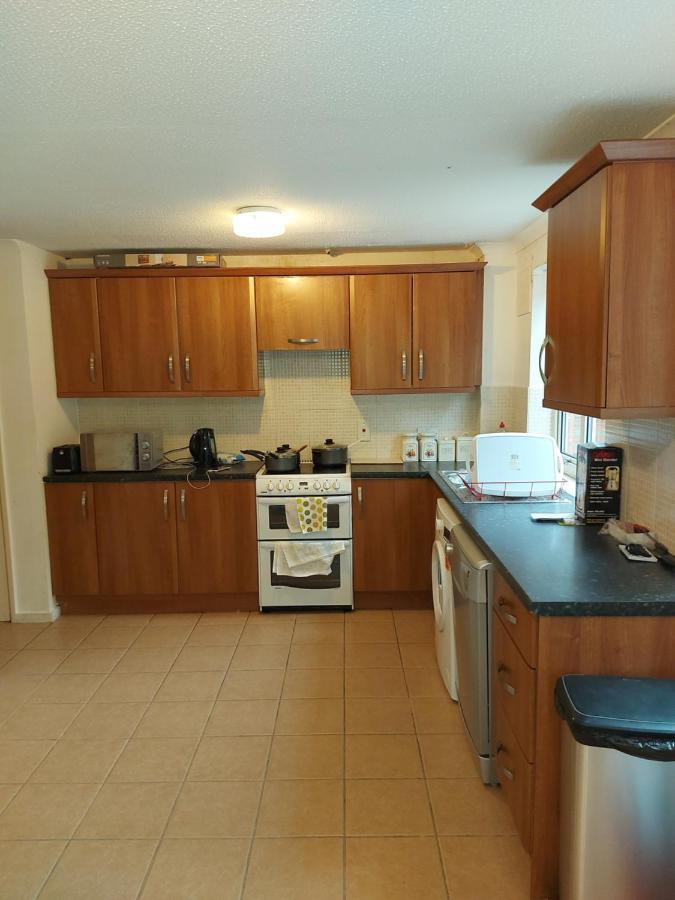 Spacious And Serene Stay Near Milton Keynes Centre Willen Extérieur photo